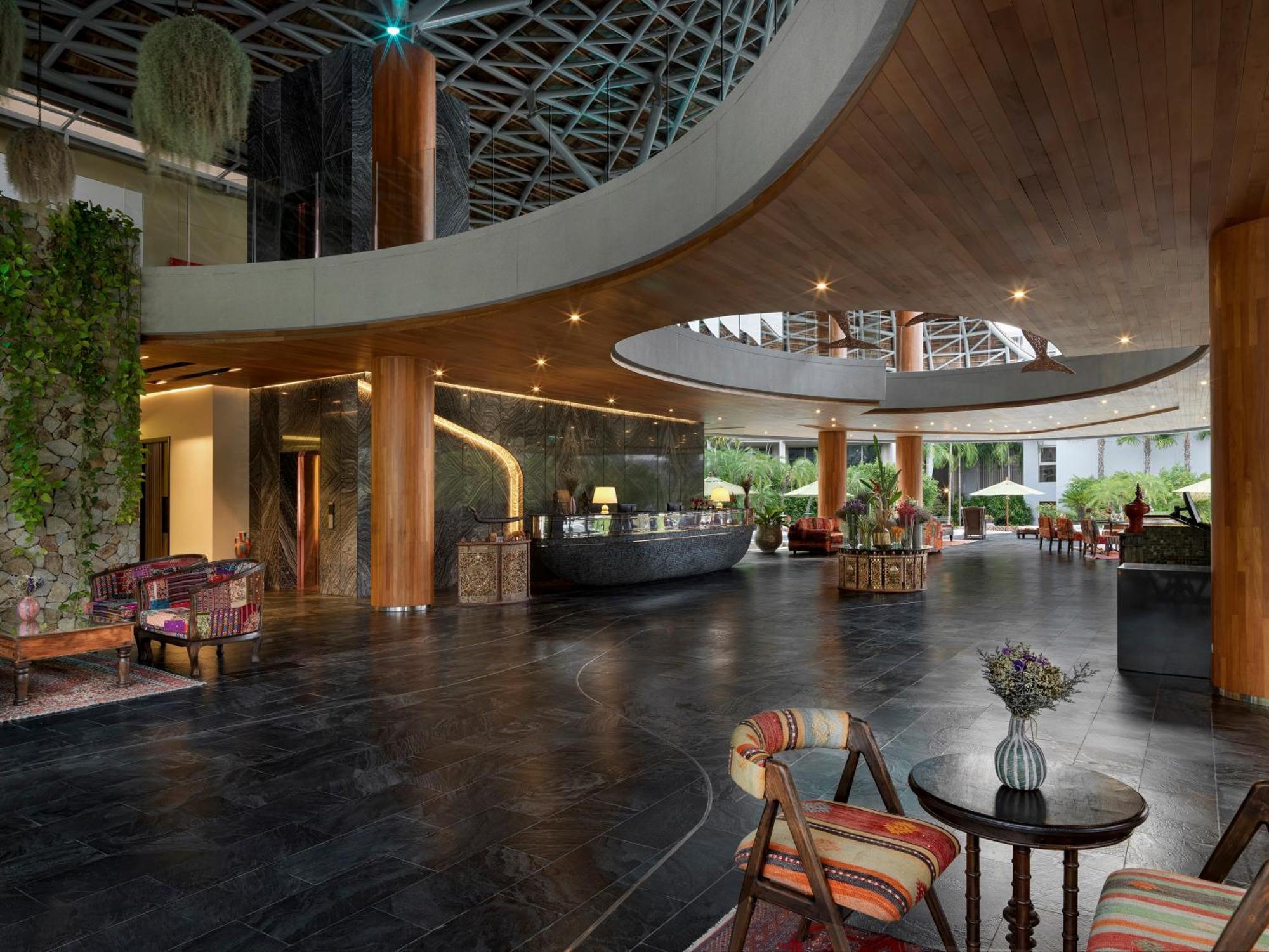 Wyndham Grand Nai Harn Beach Phuket Екстер'єр фото